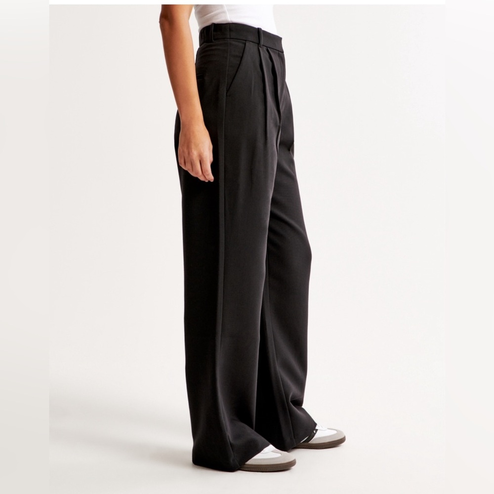 A&F Curve Love Sloan Tailored Wide Leg Pants